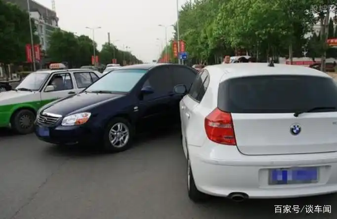 高速常见交通标志含义你知道吗?彩色禁止超车标志要注意