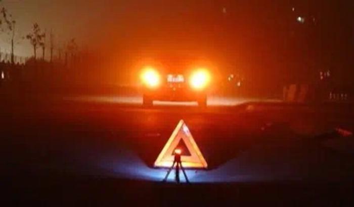 冬季高速团雾多发,西安交警提醒这些高速驾驶技巧请牢记