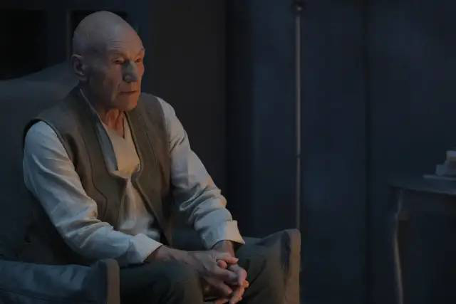 疫情下好莱坞明星居家隔离生活大揭秘及趣事分享