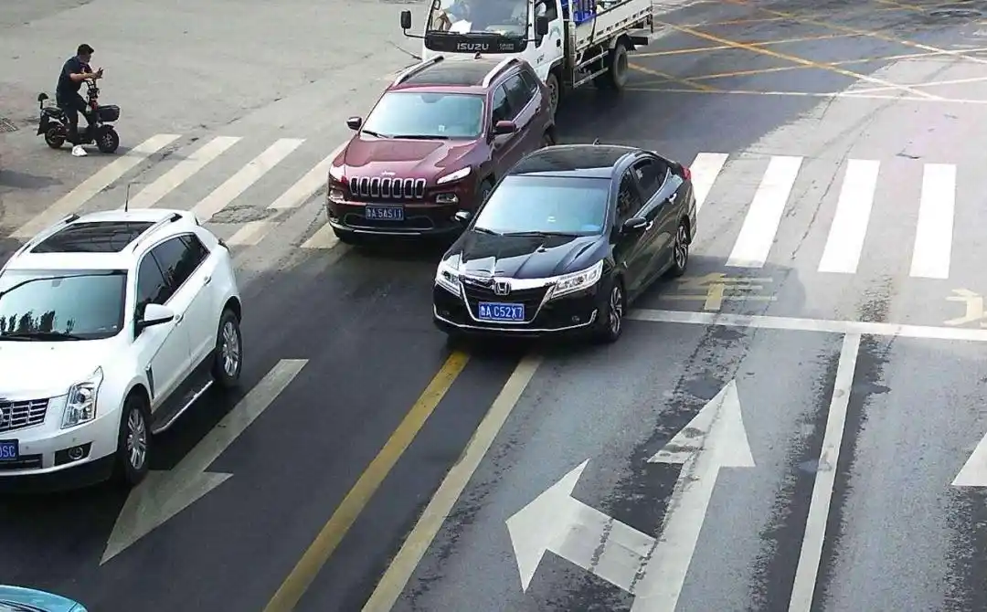 盘点开车上路易违章的7个行为,你中了几个?