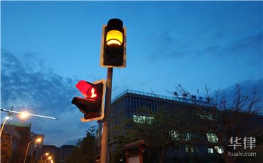 高速安全驾驶指南及女司机高速驾驶车技提升探讨