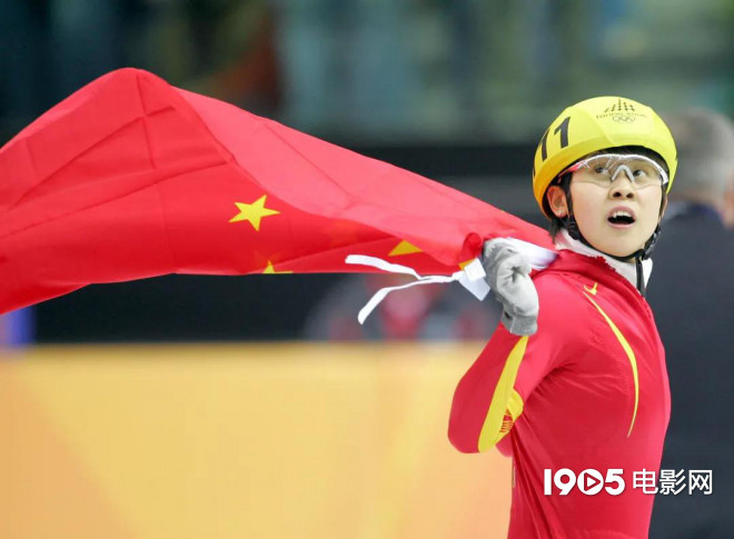 2022北京冬奥会亮点多,吉祥物冰墩墩成社交硬通货