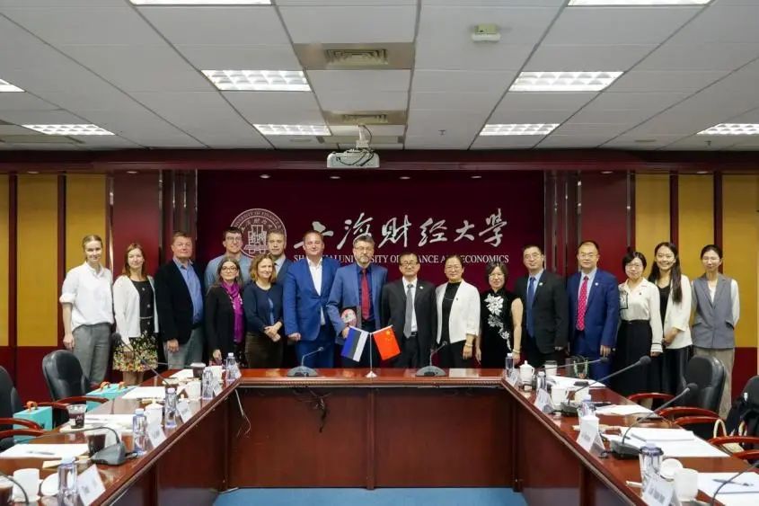 上海财经大学与爱沙尼亚塔林大学探讨深化大学国际交流合作